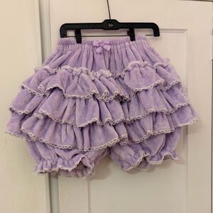 NWOT Purple Plush Ruffled Pumpkin Shorts
Skirt